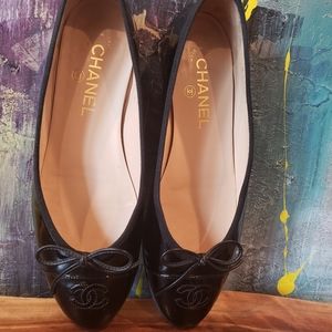 Chanel Ballerinas in Black Size 8 1/2